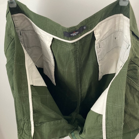 Men's Green Plaid Shorts - Picture 9 of 11